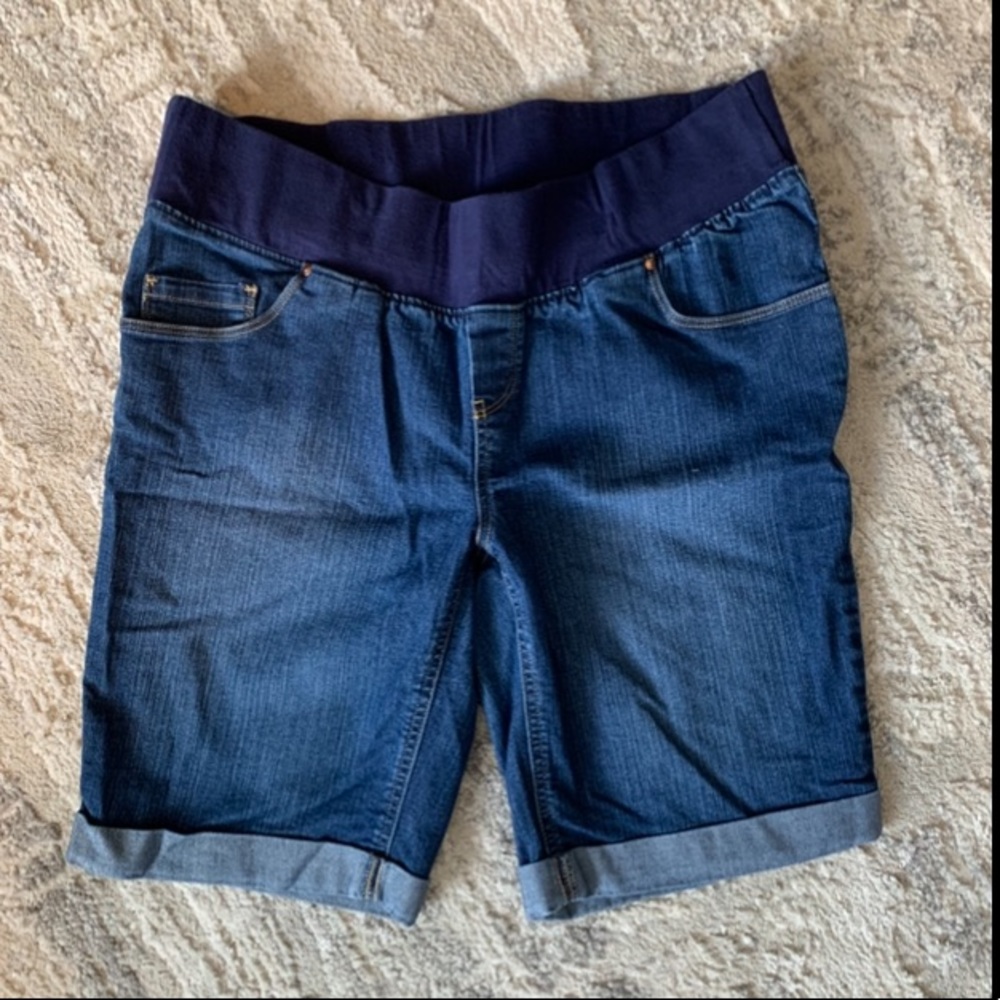 MATERNITY - Great Expectations brand Bermuda shorts